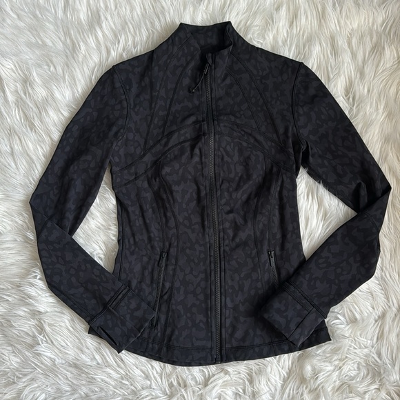 Lululemon Define Jacket *Luxtreme Size 6 - Picture 6 of 11